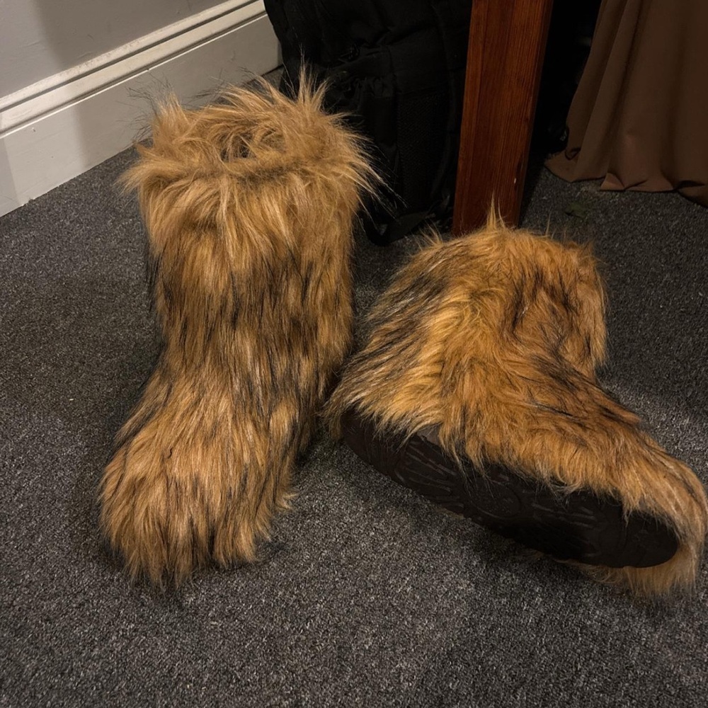 Stylish Faux Fur Boots